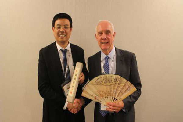 蜂奧生物張勇董事長拜會國際蜂聯(lián)領導